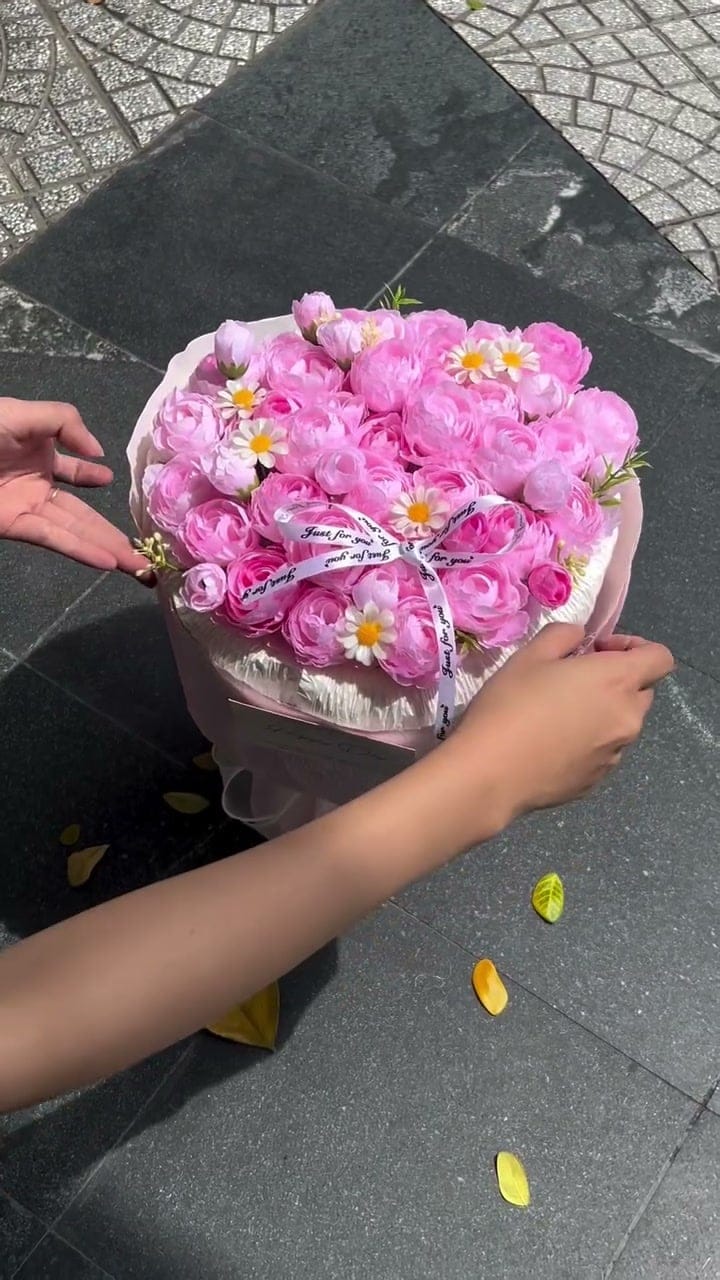 Bó hoa sáp hồng cúc họa mi